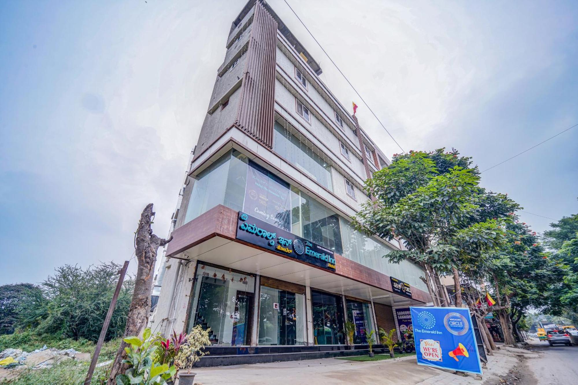 The Emerald Inn Bangalore Exterior foto